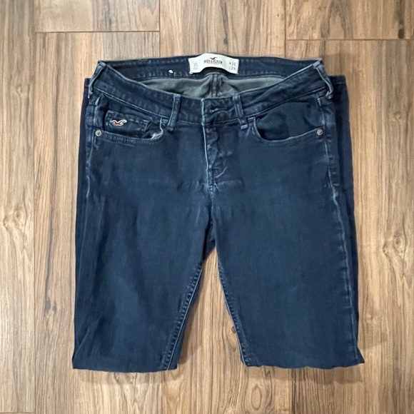 Women’s Jeans - Picture 2 of 2